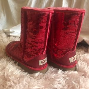 UGG Classic Short Boots - Sequin